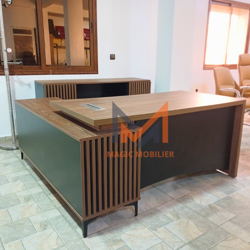 Bureau ISTANBUL avec retour Réf A0620