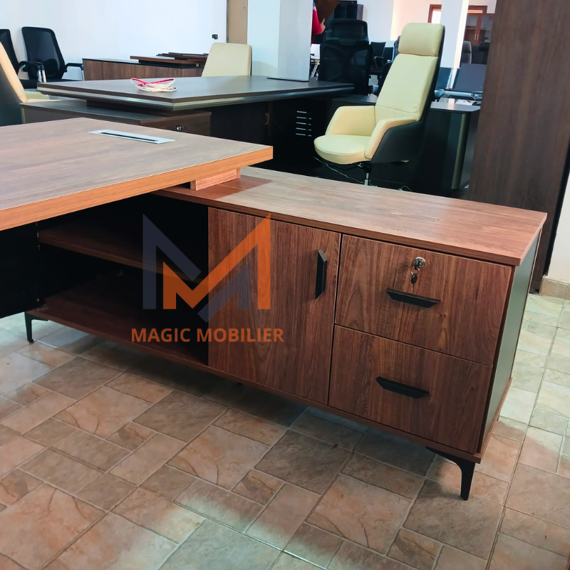 Bureau ISTANBUL avec retour Réf A0620