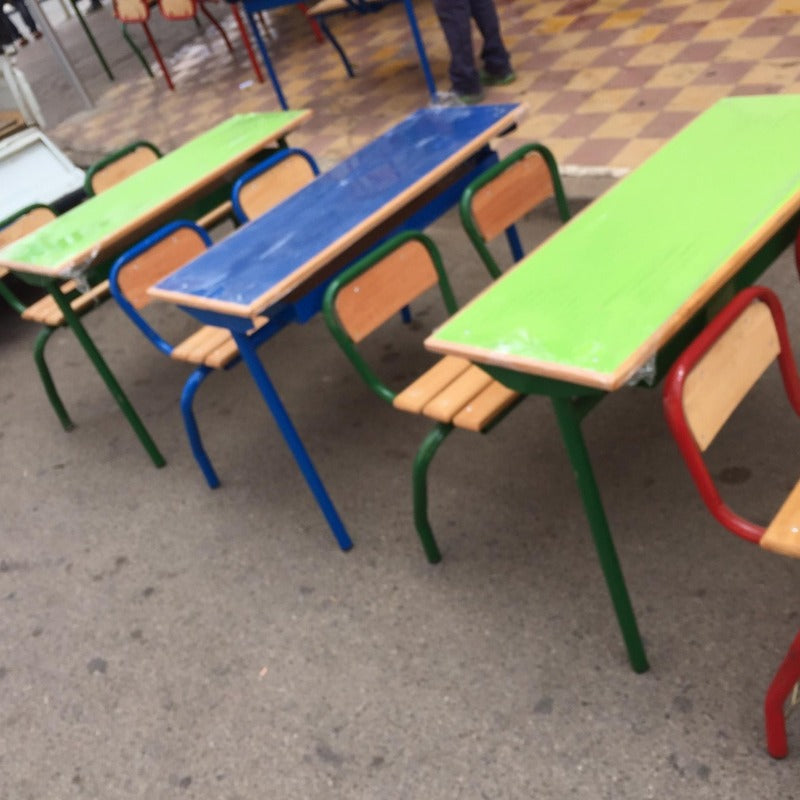 Pupitre scolaire biplace avec casier perforé A0152